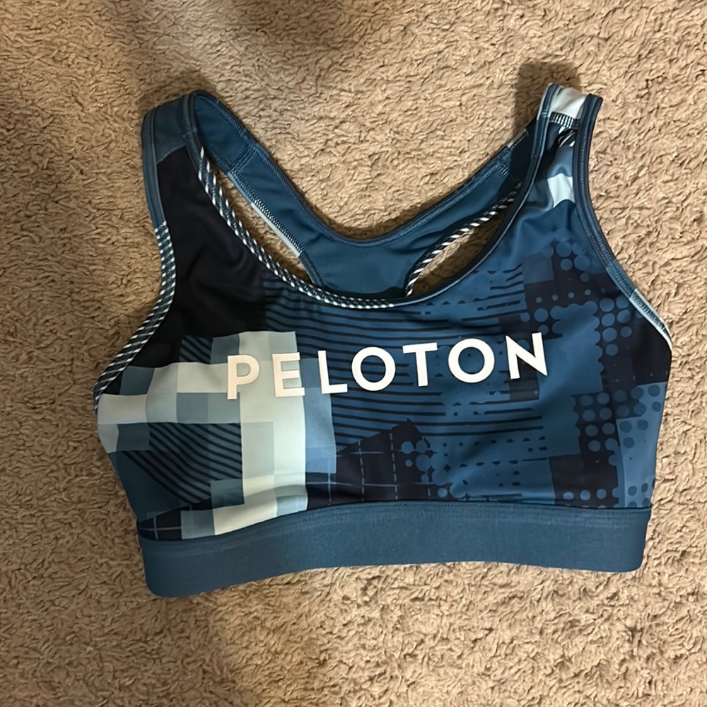 NWOT Peloton Sports Bra (small)